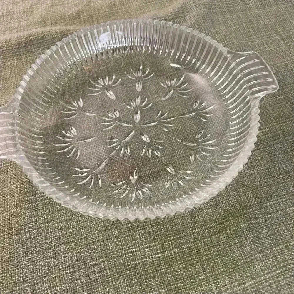 7” Vintage Clear Double Handled Glass Dish Relish,Nuts or Candy - Picture 9 of 9